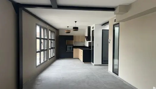 Loft 3 pièces 83 m²