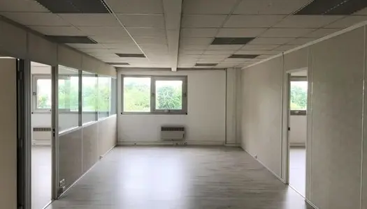 Bureaux 2364 m² 
