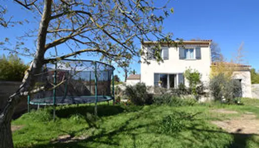 Saint-Andiol - Maison 4 pièces de 2015 avec terrasse, garage sur 547 m2 de parcelle