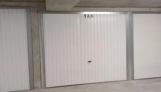 2 Box / Garages Décines Centre Frais de Notaire réduits - résidence neuve 