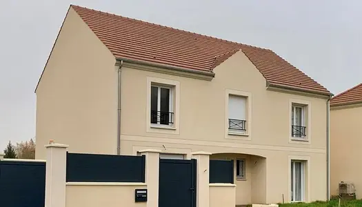 Maison 5 pièces 151 m² 