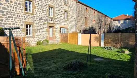 5 min Le Puy, Bel appartement campagne