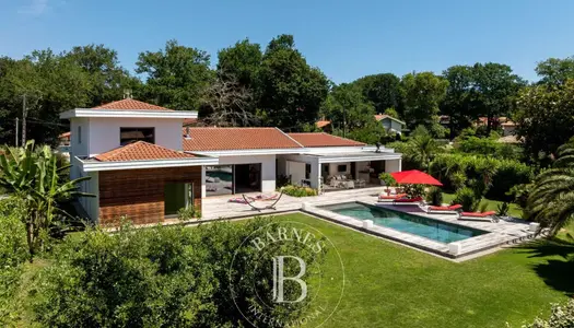 HOSSEGOR, MAISON CONTEMPORAINE À DEUX PAS DU GOLF 