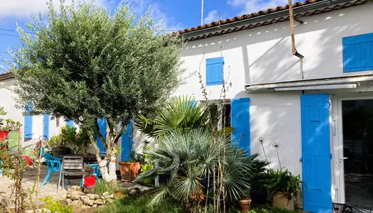 CHARME ASSURE POUR CETTE MAISON AVEC GITE A VENDRE PROCHE DE 