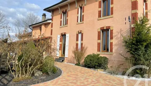 Maison 10 pièces 188 m²