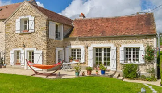 Maison briarde Chaumes En Brie 6 pièce(s) 