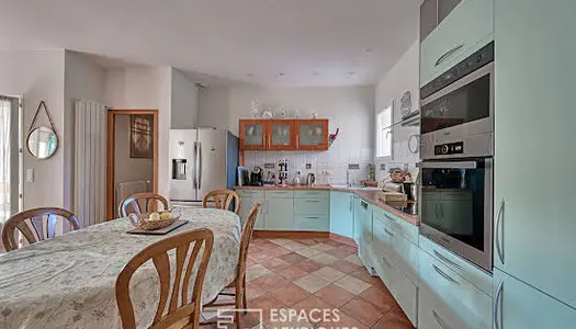 Maison 6 pièces 204 m² 