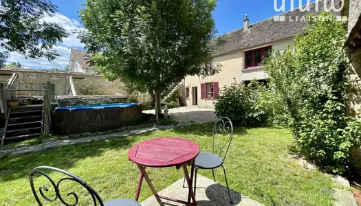 Charme et calme pour cette maison en pierres à 50 km de Paris et 5 km 