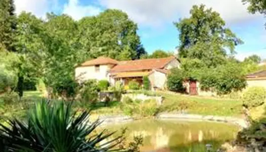 Charmante Maison en Pierre Rénovée, Mare, Ruisseau, Vue Magnifique, Dépendance - Charente