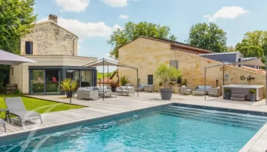 Magnifique propriété entièrement rénové - Proche Saint André de Cubzac - John Taylor Bordeaux 