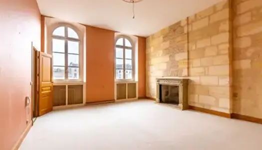 Duplex dans superbe immeuble XVIIIè Allées de Tourny