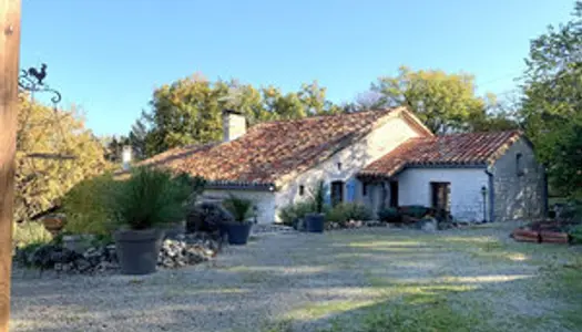 Propriété de charme, deux maisons avec piscine