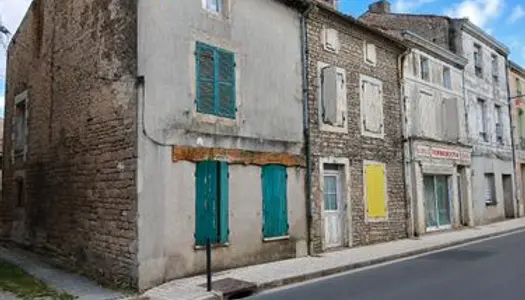 Immeuble de rapport à Brioux 