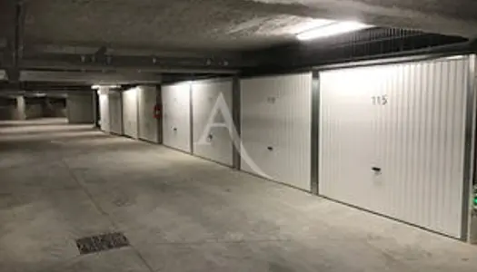 Parking - Garage Location Crécy-la-Chapelle   287€