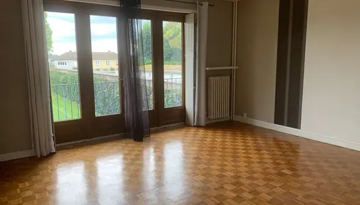 Vente Appartement 75 m² à Nogent-le-Rotrou 83 000 €