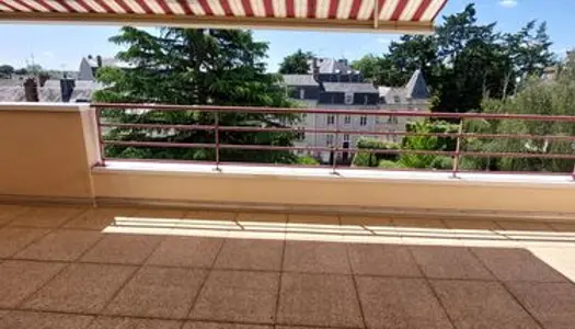 Appartement à louer 102 m2 