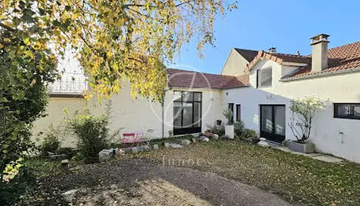 Maison 8 pièces 140 m²