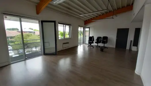 Bureaux 53 m² 