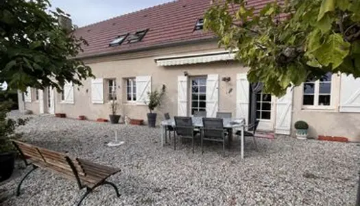 Longère 7 pièces 220 m² 