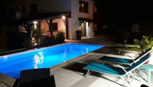 Belle Maison avec Piscine 