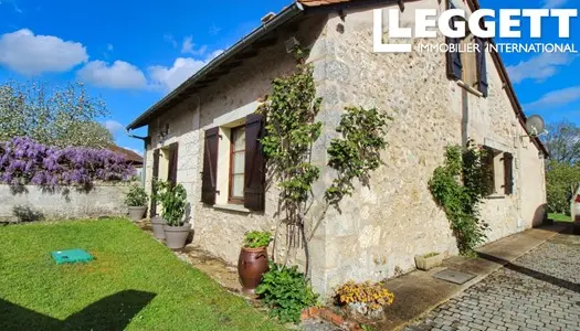 Maison en pierres de 130m2, avec 3 chambres, piscine sur un terrain de 1863m2