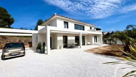 Villa 5 pièces 146 m² 