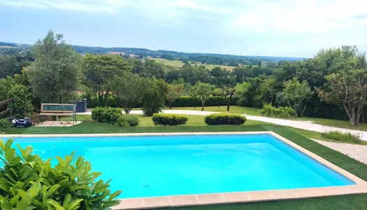 Dpt Dordogne (24), à vendre MOULEYDIER maison P5 , avec piscine sur 3031m2 et ça superbe vue 