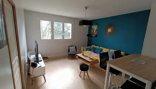 1 chambre dans colocation. St Pavin, Univérsité 