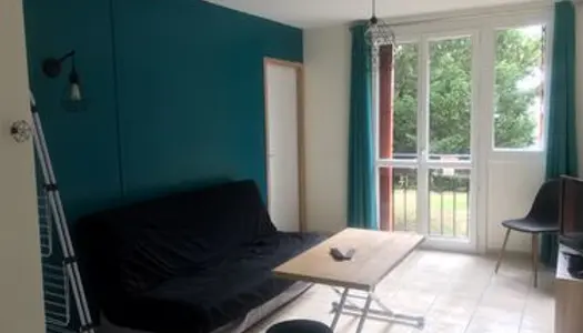 Chambre à louer dans appartement meublée 