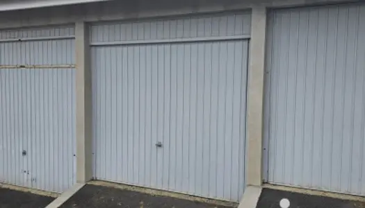 Parking - Garage Vente Saint-Genest-Lerpt  13m² 15000€