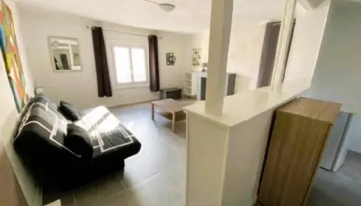 Studio 1 pièce 22 m² 