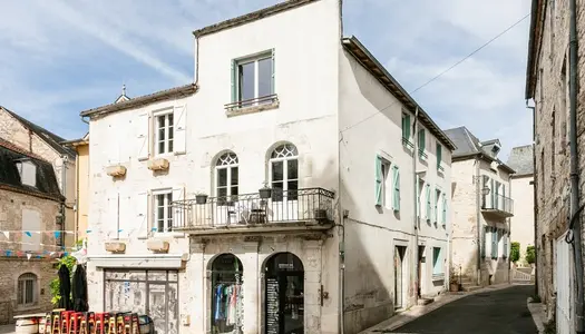 Dpt Lot (46), à vendre SOUILLAC maison P6 de 140 m² 