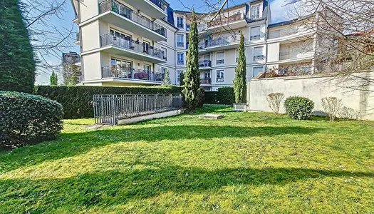 A vendre appartement familial de 4 pieces (94m2) a Saint Cyr L'ecole