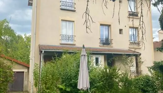 Appartement remis à neuf Le Perreux centre 