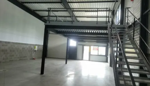 Local commercial 253 m²