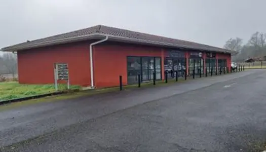 Local commercial 80 m2 + parking