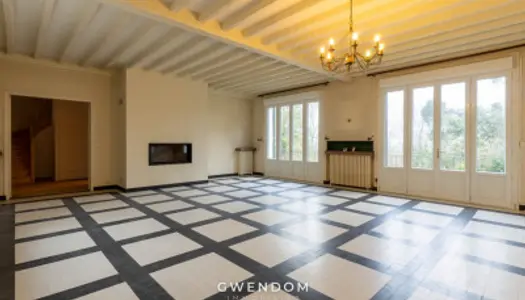 Maison 6 pièces 233 m²