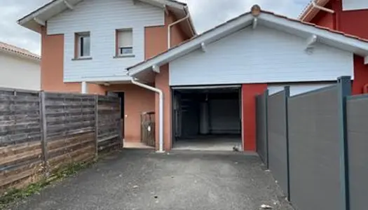 Bayonne secteur URT: Agréable maison de 100m2 avec jardin et garage 