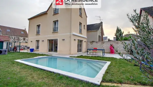 Maison 5 pièces 140 m²