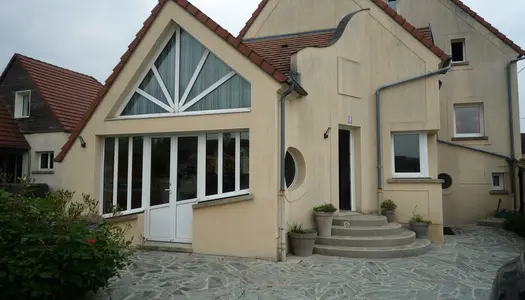 Dpt Aisne (02), à vendre CHATEAU THIERRY  à vendre belle maison contemporaine de 240 m² sur un 