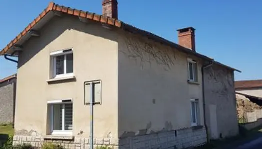 Maison dans village 