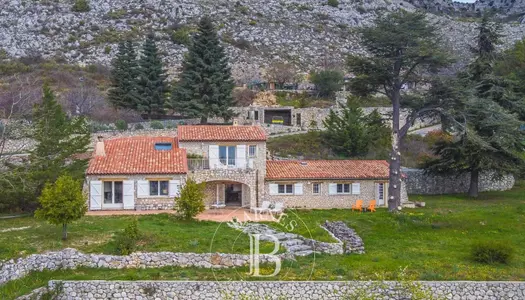 Villa de charme avec vue panoramique -Gourdon village