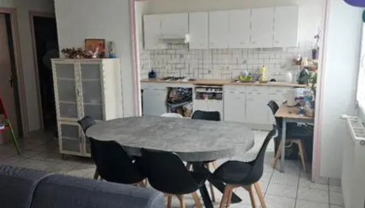 Appartement Location Aigueperse 3p 90m² 550€