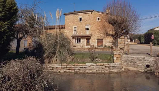 Dpt Saône et Loire (71), à vendre proche de MACON maison P8