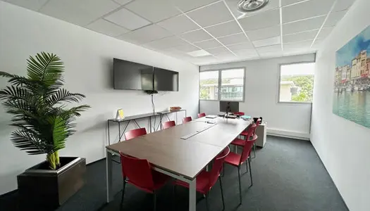 Bureaux 215 m² 