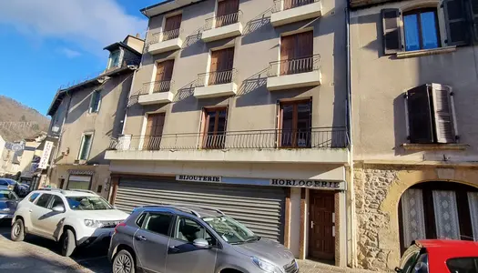 Vente Immeuble 220 m² à Saint Geniez d'Olt Et d'Aubrac 235 000 €