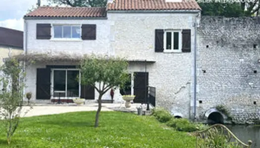 Maison 3 pièces 146 m²