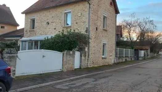 Maison 9 pièces 246 m²