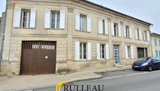 Maison 13 pièces 350 m² 