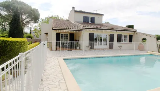 Vente Villa 130 m² à Garrigues-Sainte-Eulalie 385 000 €